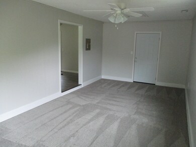 212 Regalwood Dr, Jacksonville, NC 28546 - photo 2