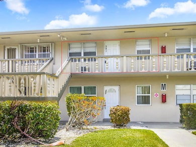 302 Norwich M, West Palm Beach, FL 33417 - photo 5