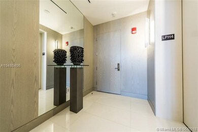 Private Foyer