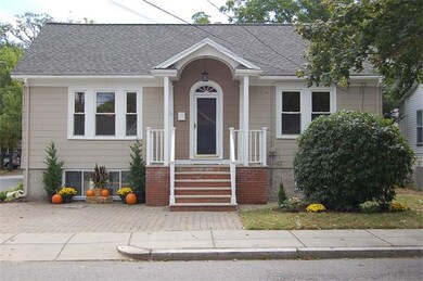 320 Vermont St, West Roxbury, MA 02132 - photo 2