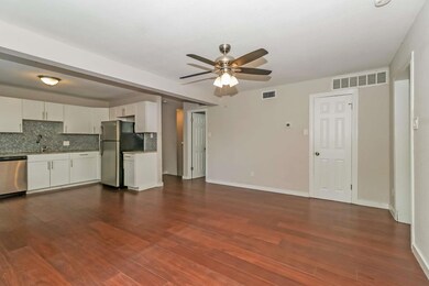 7202 Twin Crest Dr unit 103, Austin, TX 78752 - photo 3