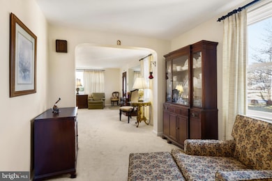 332 Holland St, Crum Lynne, PA 19022 - photo 7