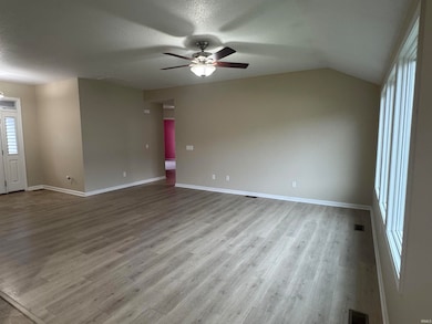 951 Hawthorn Ln, Columbia City, IN 46725 - photo 4