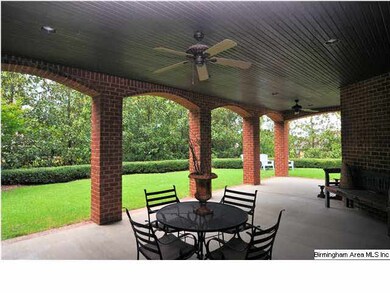 Great outdoor area for watching kids play or just 