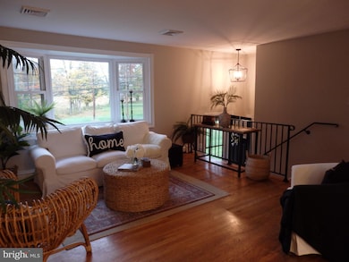 4036 E Campbell Rd, Pennsburg, PA 18073 - photo 6