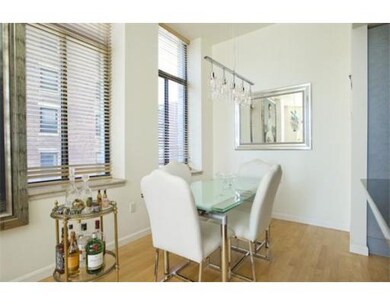 142 Commercial St unit 206, Boston, MA 02109 - photo 2
