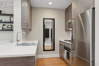 305 W 16th St unit 5F, New York, NY 10011 - photo 3