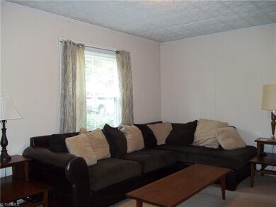 1403 Winslow Ave, Asheboro, NC 27205 - photo 6