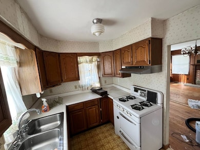 3953 39th St E, Nitro, WV 25143 - photo 3