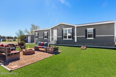 643 W Valleri Ann Rd, Paulden, AZ 86334 - photo 3