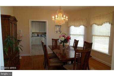 6903 Knob Hill Ct, Spotsylvania, VA 22553 - photo 4