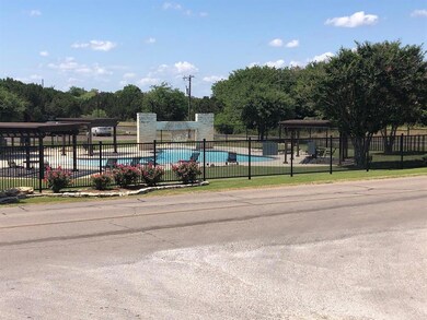 19037 White Bluff Dr, Whitney, TX 76692 - photo 3