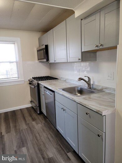 18319 Chestnut Dr unit A, Triangle, VA 22172 - photo 7