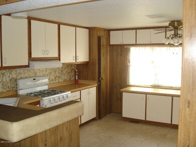 Light and spacious kitchen