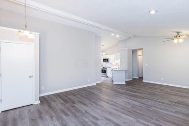 2401 Dunsworth Dr, Columbus, OH 43235 - photo 6