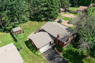 3532 Rolling View Dr, Saint Paul, MN 55110 - photo 2