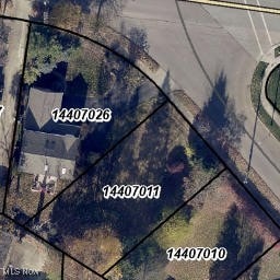 2946 Ludlow Rd, Cleveland, OH 44120 - photo 2