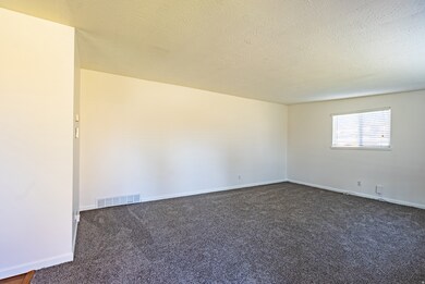 5068 1460 W, Taylorsville, UT 84123 - photo 4