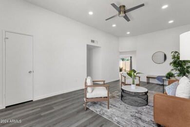 9-web-or-mls-13214-n-99th-dr