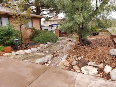 2611 Princeton Ave, Alamogordo, NM 88310 - photo 2