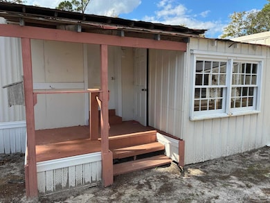 3324 Bonfire Dr unit B, Milton, FL 32583 - photo 2