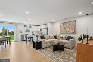 9 Apollo Rd, Charles Town, WV 25414 - photo 3