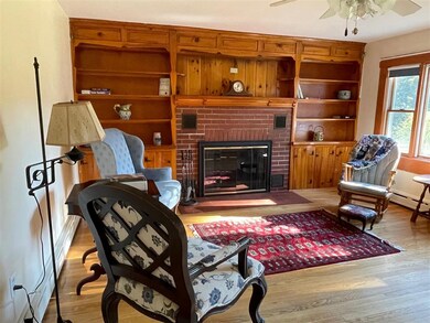 156 Exeter Rd unit U5/17, Newmarket, NH 03857 - photo 4