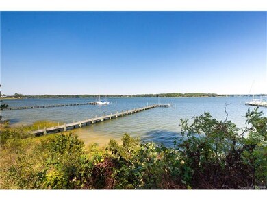 Open Views and Stunning Surroundings from the Deep