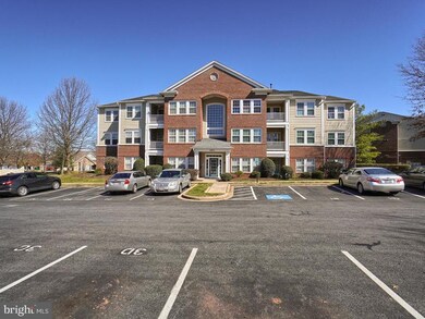 2402 Ellsworth Way unit 3B, Frederick, MD 21702 - photo 2