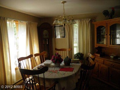 166 Bennett Ln, Berkeley Springs, WV 25411 - photo 4