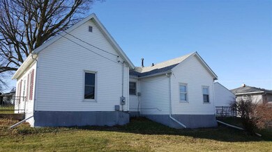 314 W Plum St, West Union, IA 52175 - photo 3