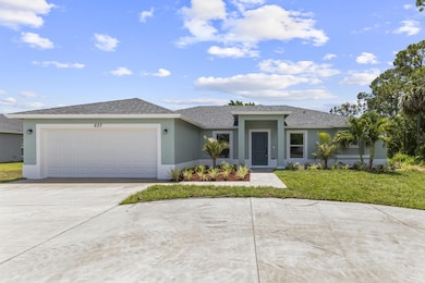 637 NW Bayshore Blvd, Port St. Lucie, FL 34983 - photo 3