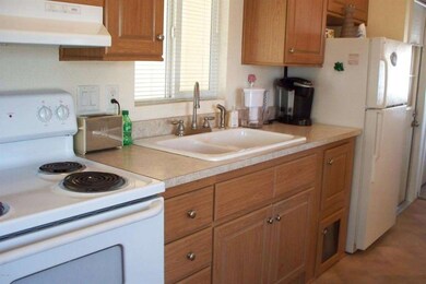 402 E. Barrel Cactus Lane 017
