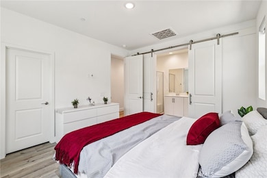 32399 Brunello Way, Temecula, CA 92591 - photo 2