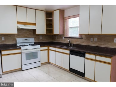 15 Country Ln, Voorhees, NJ 08043 - photo 4