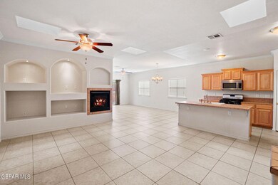 14263 Desert Sunset Dr, Horizon City, TX 79928 - photo 4
