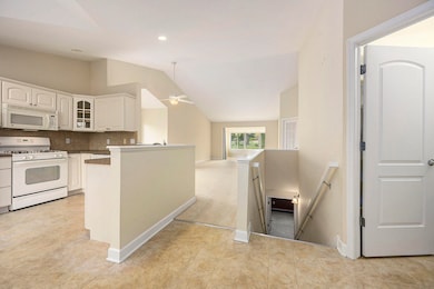 260 Round Hill Rd unit 8, Kalamazoo, MI 49009 - photo 6