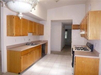 13941 Jeweled Desert Dr, Horizon City, TX 79928 - photo 3