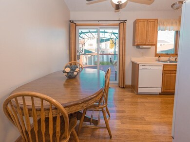 4034 Mark Dr, Waterloo, IA 50701 - photo 7