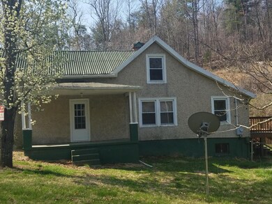 129 Coffeytown Rd, Vesuvius, VA 24483 - photo 3