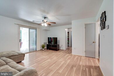 2877 Madeira Ct, Woodbridge, VA 22192 - photo 4