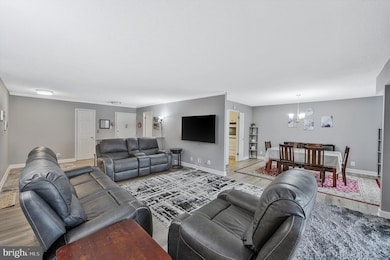 Watergate At Landmark unit 807, Alexandria, VA 22304 - photo 5