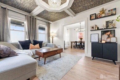 123 Elizabeth St, South Bound Brook, NJ 08880 - photo 4