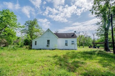 9731 Highway 36, Needville, TX 77461 - photo 4