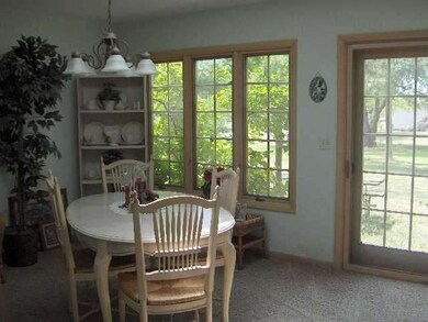 400 Lime St, Woodville, OH 43469 - photo 5