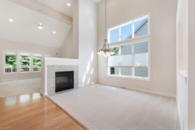 561 Burgess Cir unit 30, Aurora, OH 44202 - photo 6