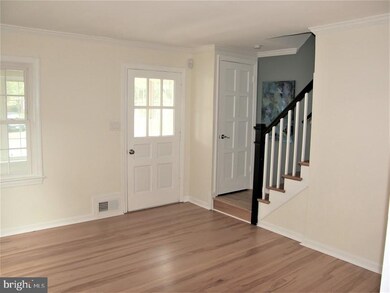 5919 Williamsburg Rd, Alexandria, VA 22303 - photo 2