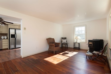 101-7 Sand Rd, Canaan, CT 06018 - photo 5