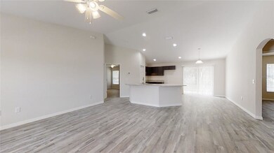11 Aspen Dr, Ocala, FL 34480 - photo 2
