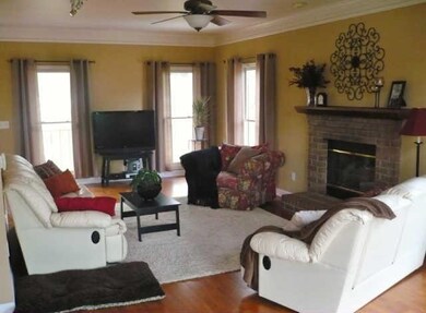 The 6 foot windows let in tons of natural light.